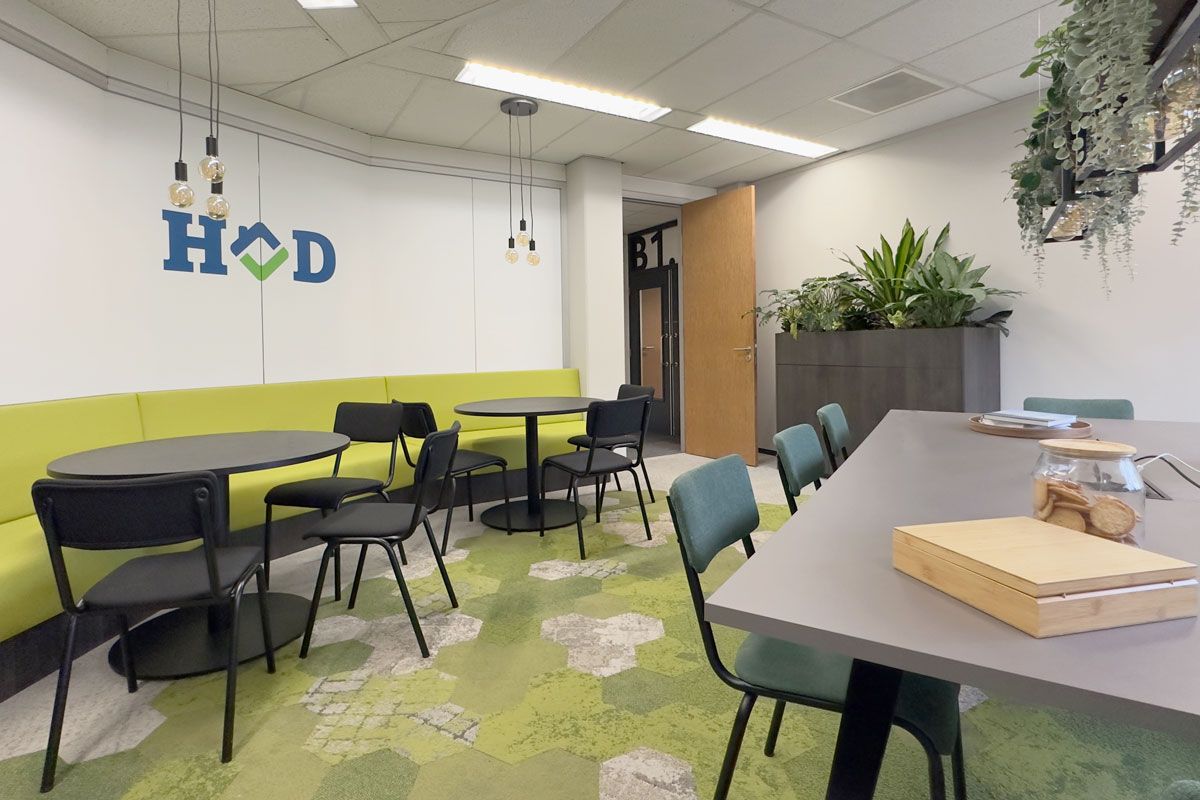 Ontwerp kantoorruimte HOD in Utrecht, kantine en flexplekken.