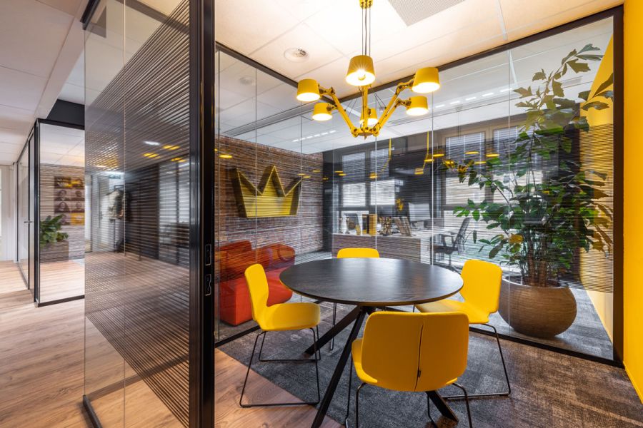 Interieurarchitect Amersfoort - interieurontwerp kantoorinrichting vergaderruimte