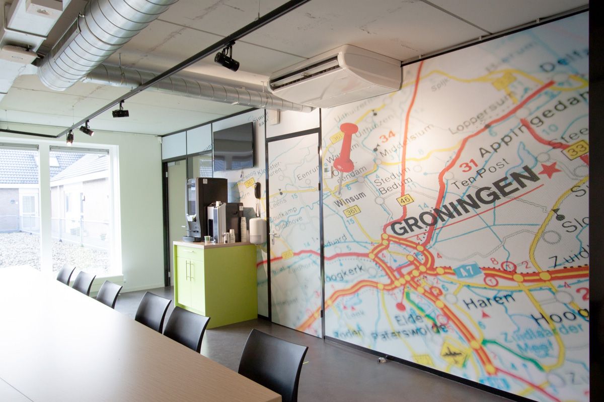 Moderne bedrijfskantine inrichting